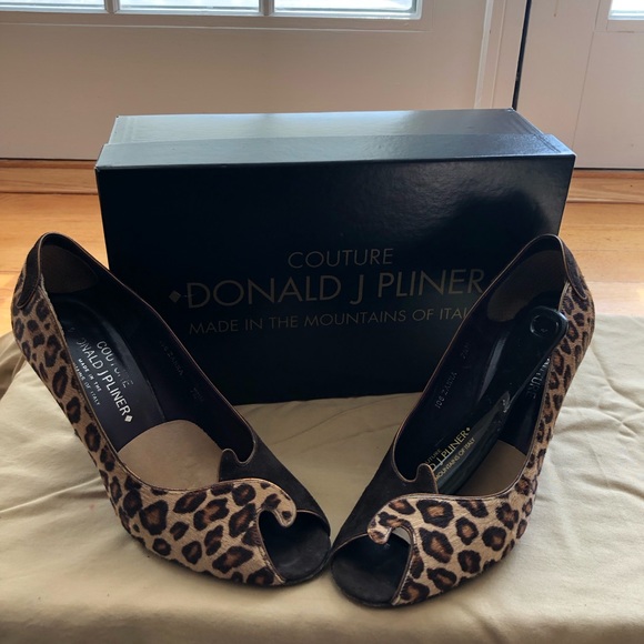 Donald J. Pliner Shoes - Donald Pliner Leopard Pumps